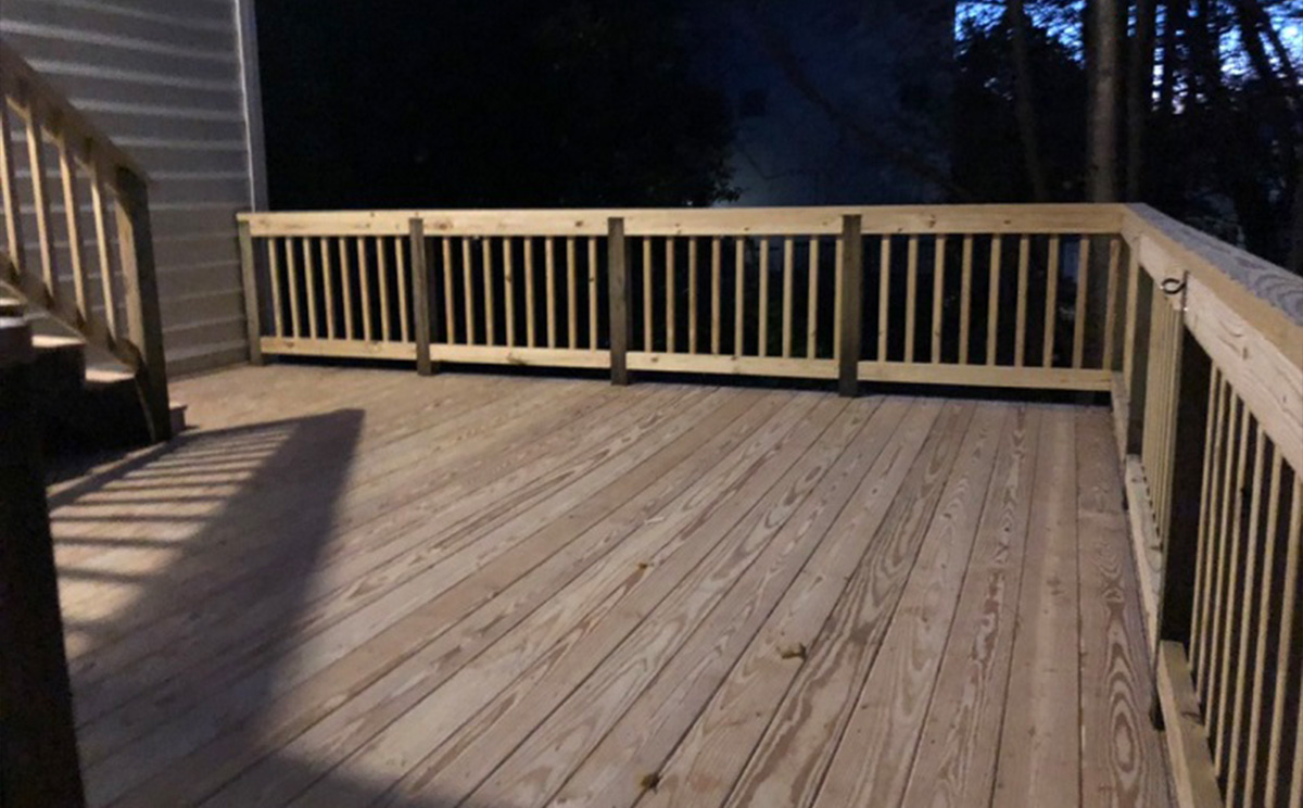 Deck.jpg